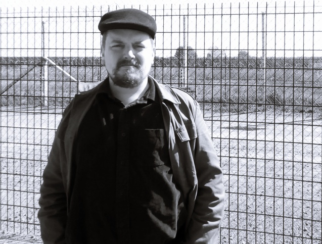 John Morgan: Evola benzersiz bir şekilde hem modern siyasetin kapsamlı bir Gelenekselci eleştirisini hem de Geleneksel düzeltme için pratik rehberlik sağladı